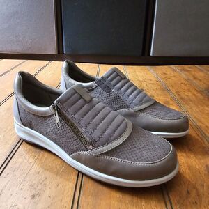 New WALKING CRADLES Women's ORION Leather Zip Sneakers Shoes Size 7.5 M Grey